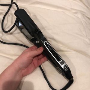 Croc Classic Straightener